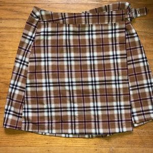 brandy melville tan plaid skirt